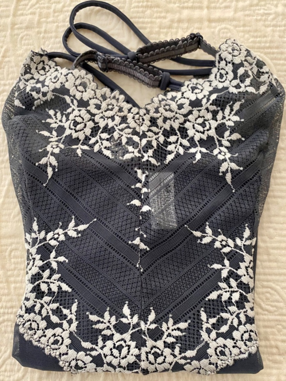 Wacoal Gray and Lace Camisole, Chemise, Lingerie. Poly-spandex. XL - Picture 8 of 10